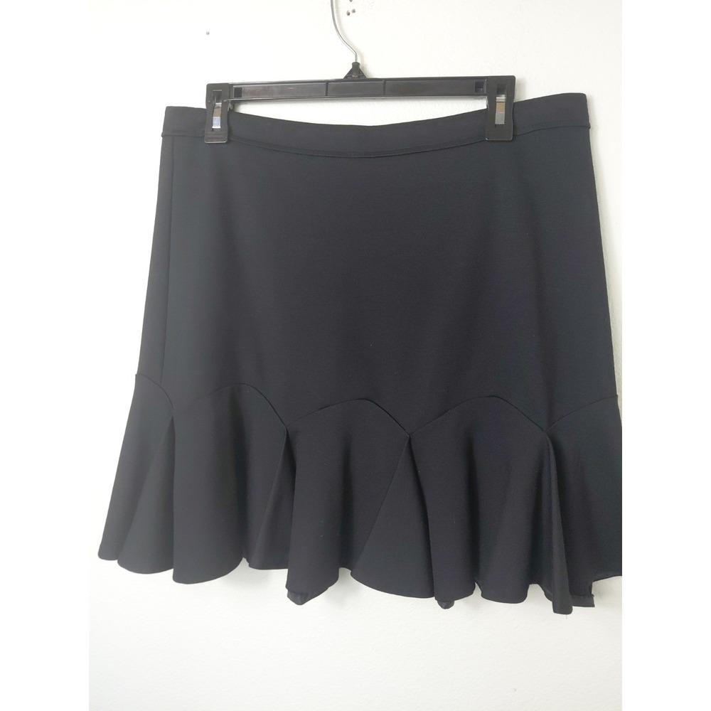 Vince Camuto Flare Skirt Sz 10 Black Flared Ruffled Short Lined Zip Back Busines